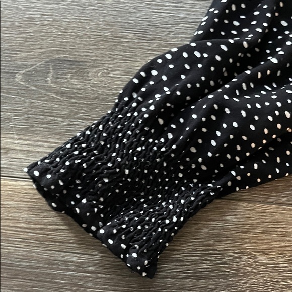 saint+sofia Black and White Dotted Midi Dress - Picture 4 of 5